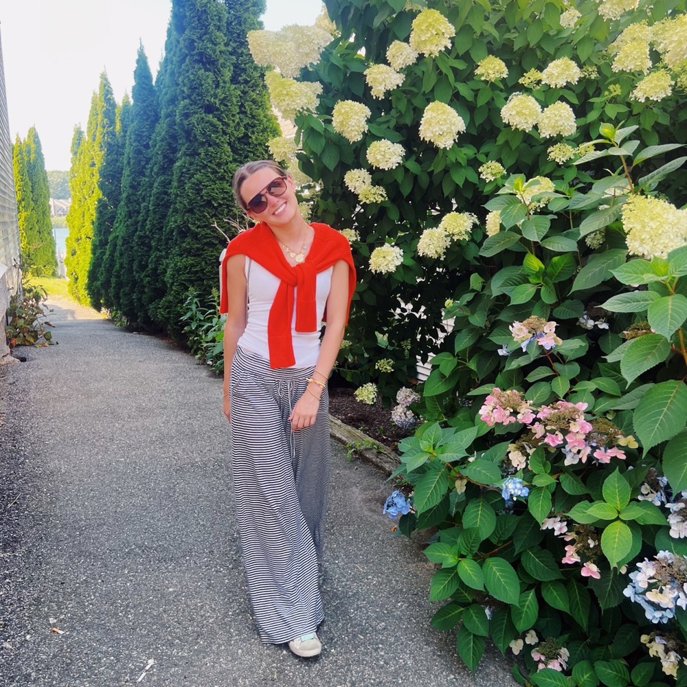 Meet your Posher, Stella